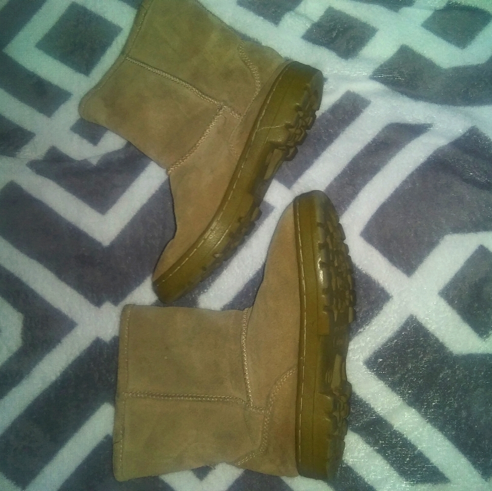 Kids boots